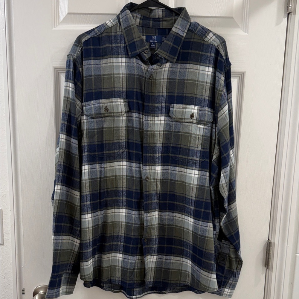 American Eagle Outfitters Blue and Gray Checkered Shirt